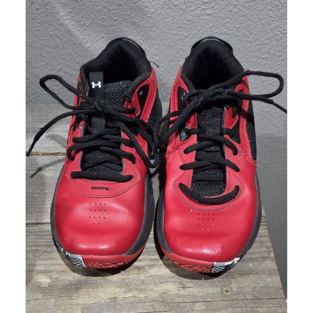 Under Armour Red & Black Lockdown 6 Basketball Shoes Size 5.5 Youth Sneakers